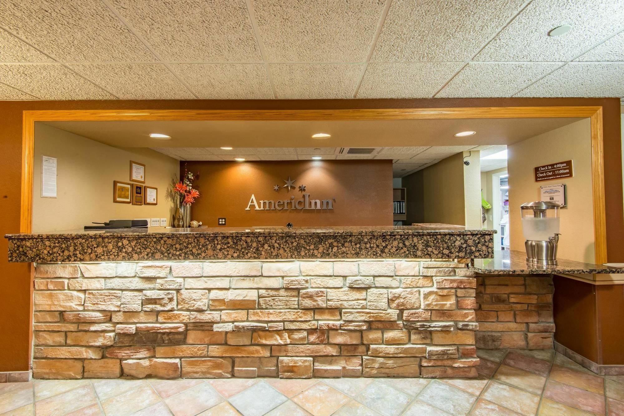 Americinn By Wyndham Okoboji Exterior foto